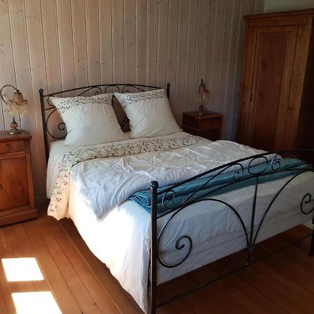 Le Jardin Des Gouttes Bed & Breakfast Rougegoutte ภายนอก รูปภาพ