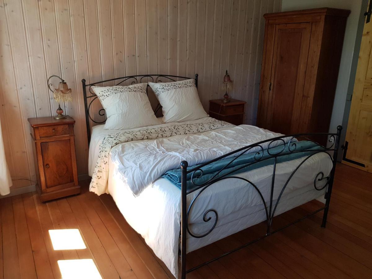 Le Jardin Des Gouttes Bed & Breakfast Rougegoutte ภายนอก รูปภาพ